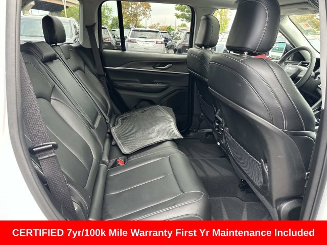 Used 2023 Jeep Grand Cherokee Limited AWD/4WD image 11