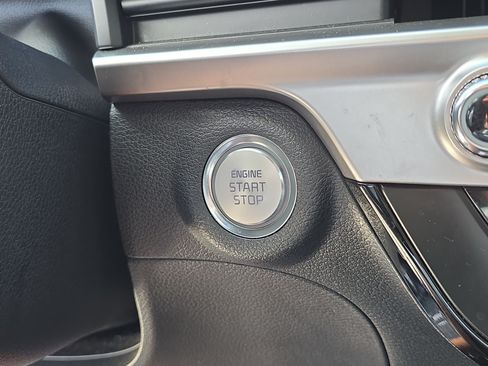 Certified 2024 Kia Telluride S w/ S Sunroof Package FWD image 28