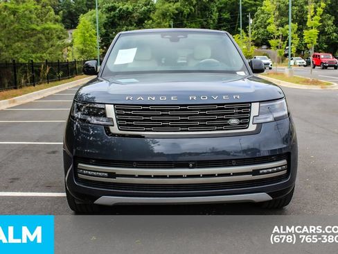 Used 2025 Land Rover Range Rover SE AWD/4WD image 8
