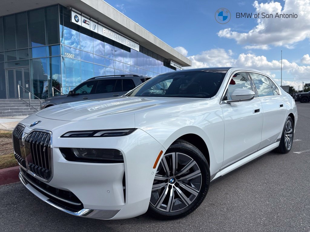Certified 2024 BMW i7 eDrive50 RWD image 1