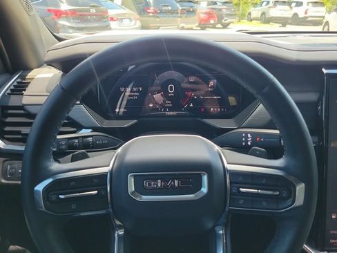 Used 2024 GMC Acadia Elevation w/ Luxury Package FWD image 28