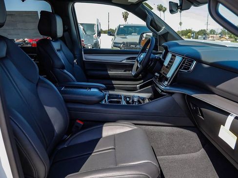 New 2026 Jeep Grand Wagoneer Limited image 20