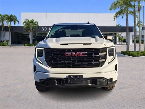 Used 2024 GMC Sierra 1500 Elevation image 2