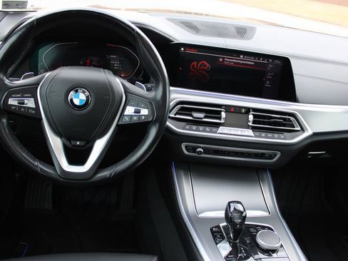 Used 2019 BMW X5 xDrive40i w/ Premium Package 2 image 11