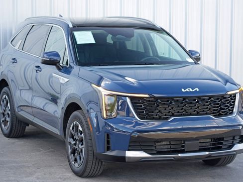 Used 2024 Kia Sorento S w/ Panoramic Sunroof Package image 50