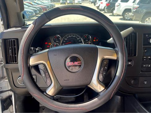 Used 2018 GMC Savana 4500 w/ Power Convenience Package image 11