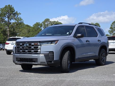 New 2026 Honda Pilot TrailSport image 14