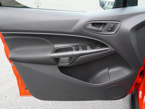 Used 2015 Ford Transit Connect XL FWD image 15