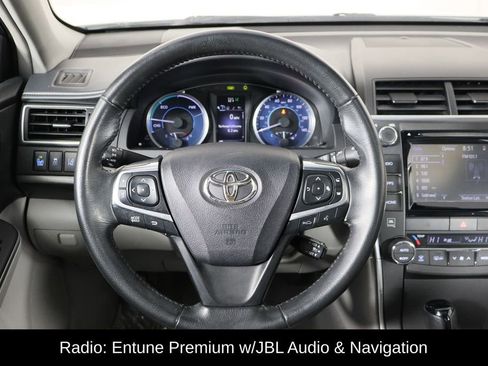 Used 2015 Toyota Camry XLE image 7
