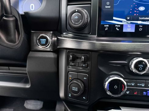 Used 2023 Ford F250 Lariat w/ Lariat Ultimate Package AWD/4WD image 11