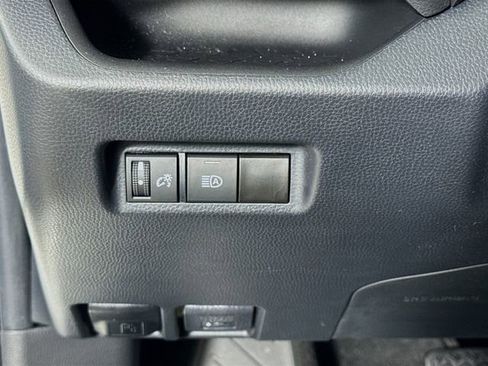 Used 2023 Toyota RAV4 LE image 19