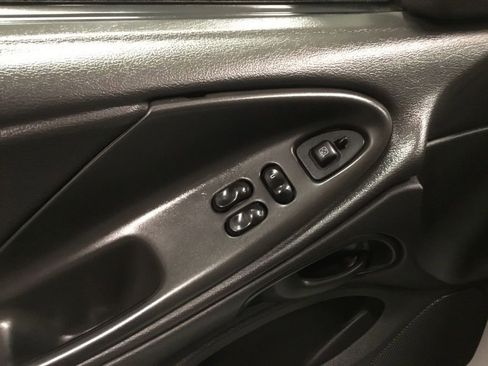 Used 2002 Ford Mustang GT image 25
