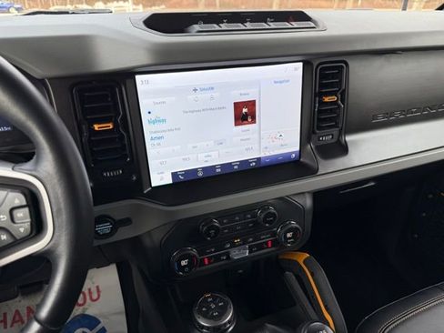 Certified 2023 Ford Bronco Badlands image 24