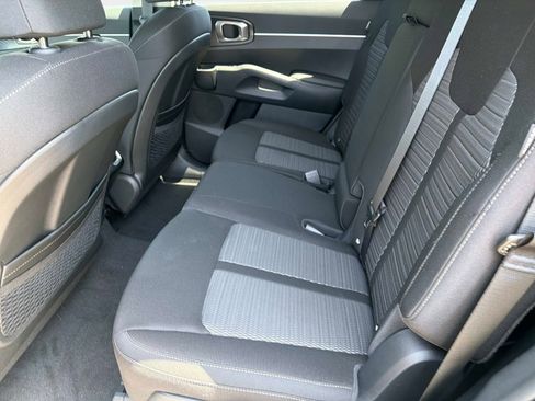 New 2026 Kia Sorento LX FWD image 11