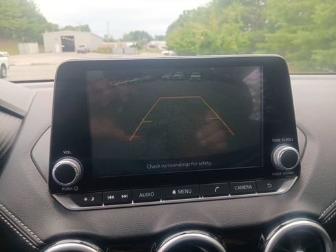 Used 2025 Nissan Sentra SV FWD image 20