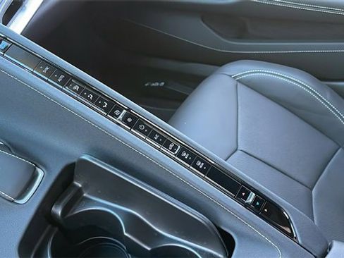 Used 2024 Chevrolet Corvette Stingray Coupe w/ Z51 Performance Package image 19