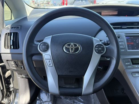 Used 2015 Toyota Prius Two image 16