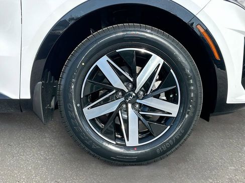Used 2023 Kia Sorento S FWD image 30