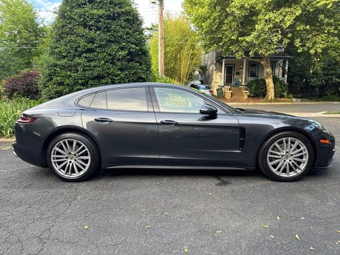 Used 2018 Porsche Panamera 4 AWD/4WD image 7