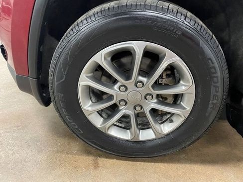Used 2015 Jeep Grand Cherokee Limited AWD/4WD image 4