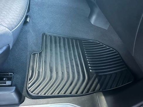 Certified 2024 Chevrolet Silverado 1500 LT image 21