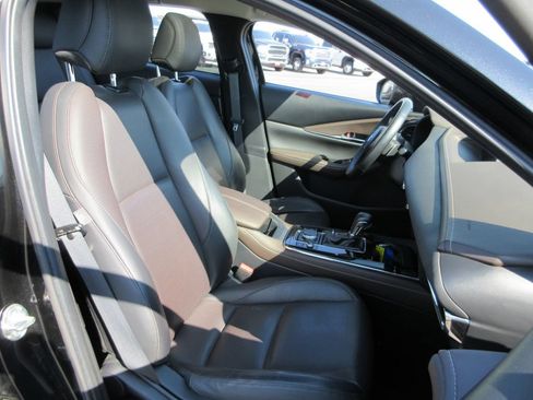Used 2021 MAZDA CX-30 AWD 2.5 S w/ Premium Package image 23