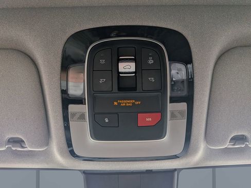 Used 2022 Hyundai Santa Fe Limited image 28