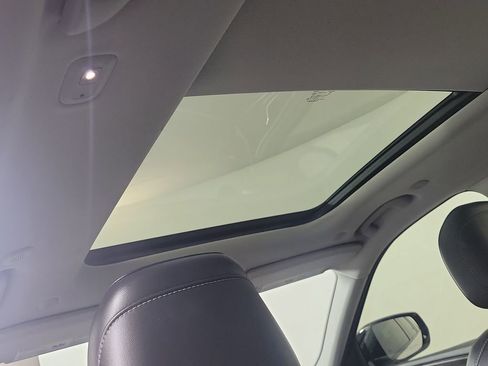 Used 2022 Jeep Grand Cherokee Limited image 27