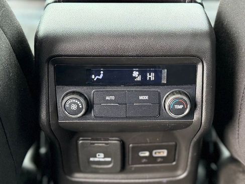 Used 2021 GMC Acadia SLE w/ Driver Convenience Package image 9