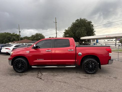 Used 2011 Toyota Tundra 4x4 CrewMax w/ SR5 Pkg image 8