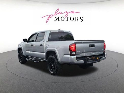 Used 2022 Toyota Tacoma SR5 w/ Technology Package AWD/4WD image 7