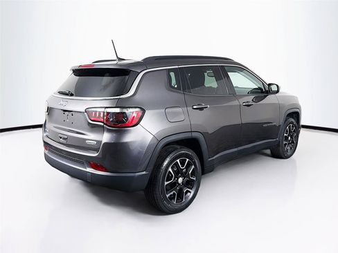 Used 2022 Jeep Compass Latitude w/ Convenience Group AWD/4WD image 11