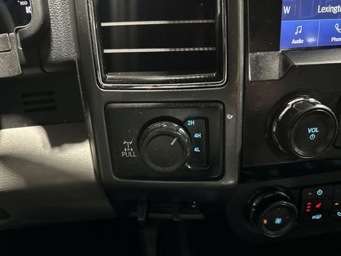 Used 2022 Ford F250 XLT w/ XLT Premium Package image 32