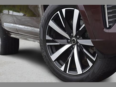 Certified 2026 Volvo XC90 B5 Core w/ Protection Package Premier AWD/4WD image 11