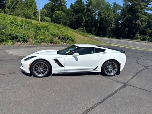 Used 2019 Chevrolet Corvette Grand Sport RWD image 6