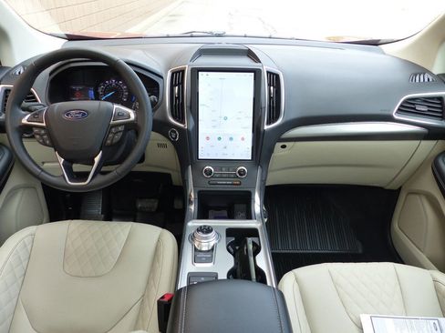 Used 2024 Ford Edge Titanium w/ Titanium Elite Package image 26