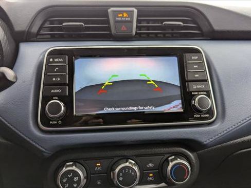 Used 2025 Nissan Versa SV FWD image 28