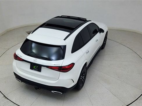 Used 2024 Mercedes-Benz GLC 300 4MATIC w/ AMG Line image 82