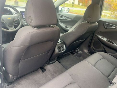 Used 2024 Chevrolet Malibu LT image 25