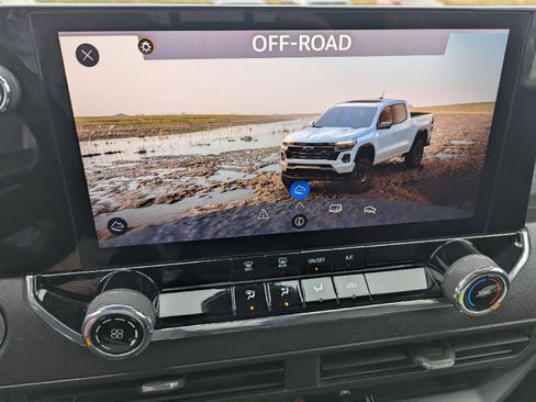 Certified 2023 Chevrolet Colorado Trail Boss w/ Advanced Trailering Package image 25