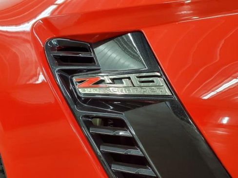 Used 2019 Chevrolet Corvette Z06 RWD image 9