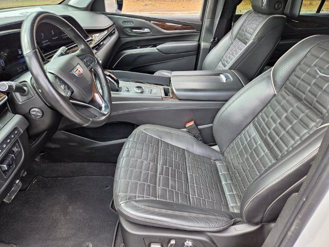 Certified 2023 Cadillac Escalade ESV Sport Platinum w/ LPO, ONYX Package AWD/4WD image 7