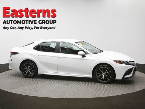 Used 2024 Toyota Camry SE FWD image 45