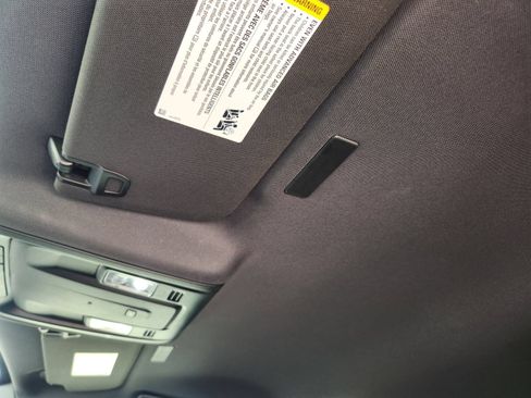 Used 2025 Chevrolet Tahoe LS RWD image 27