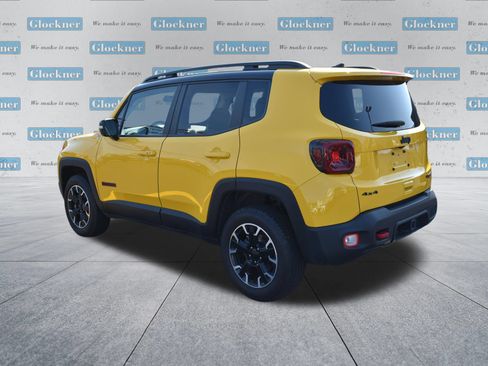 Used 2023 Jeep Renegade Trailhawk w/ Sun/Sound Group AWD/4WD image 7
