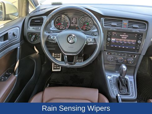 Used 2018 Volkswagen Golf Alltrack SEL image 18