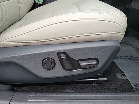 Used 2022 Kia EV6 Wind image 18