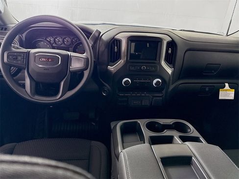 New 2026 GMC Sierra 2500 Pro image 2