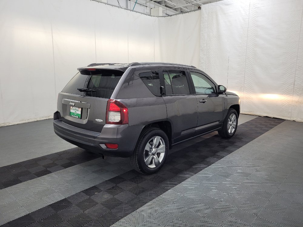 Used 2016 Jeep Compass Latitude AWD/4WD image 9