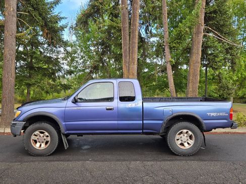 Used 1999 Toyota Tacoma 4x4 Xtracab V6 w/ SR5 Pkg image 7